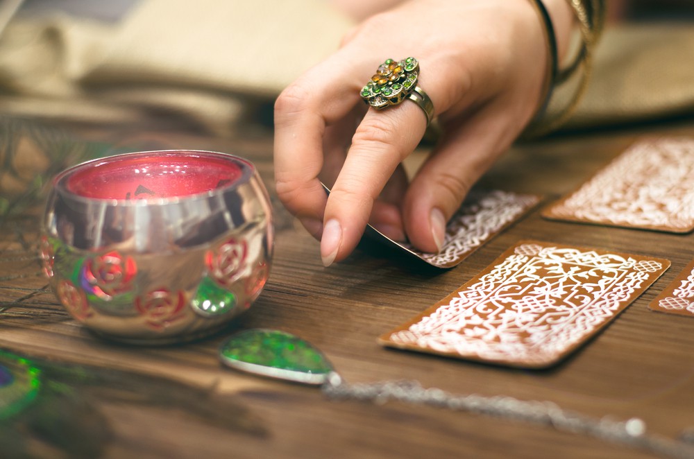 Zigeunerkarten und das keltische Kreuz Zigeunerkarten und das keltische Kreuz